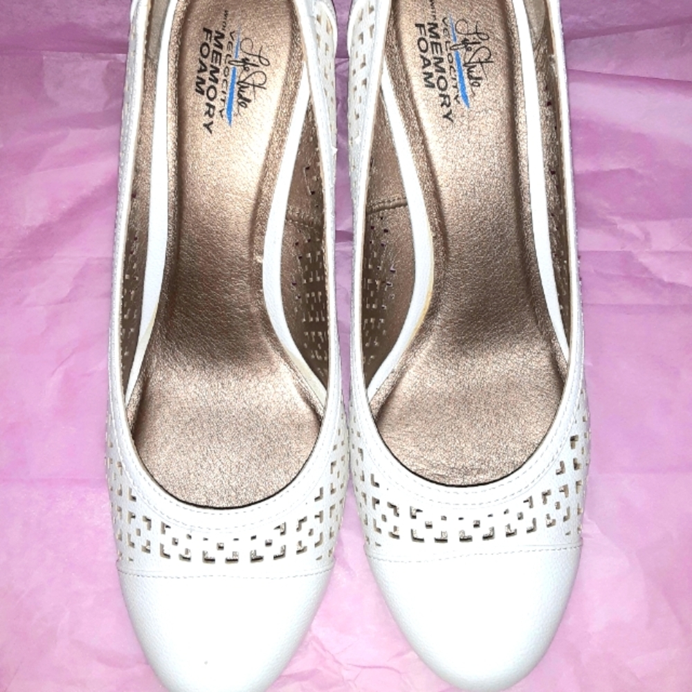Life Stride shoes size 10